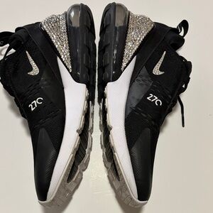 Nike Air Max 270 Black and Silver Sneakers